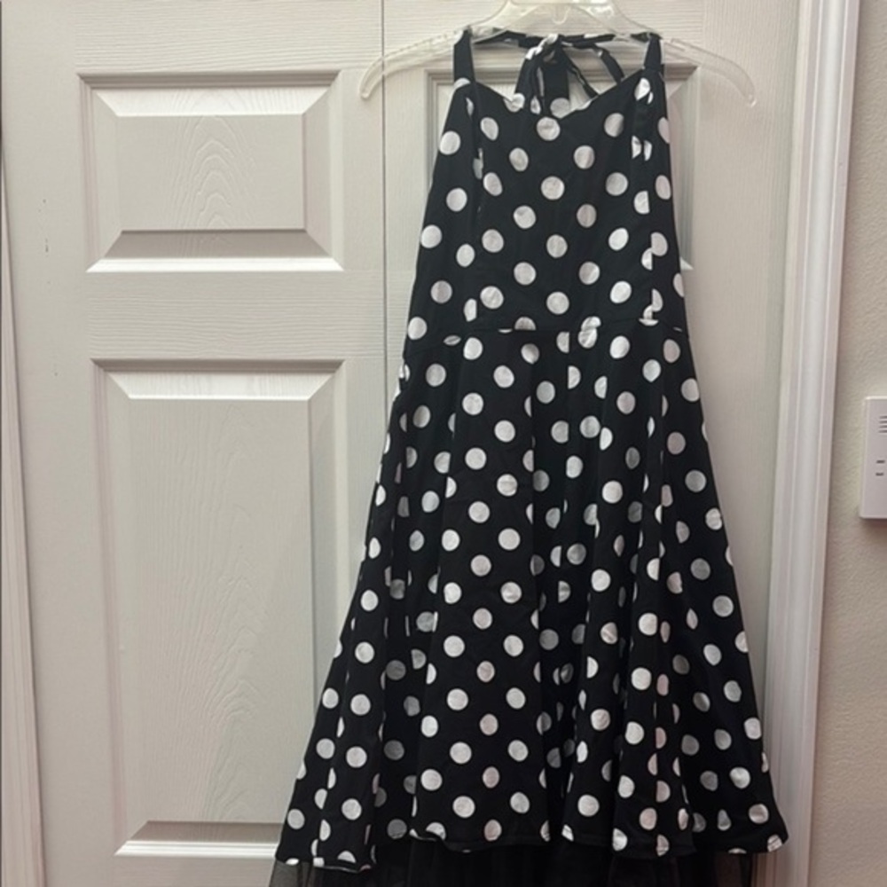 Black White Large Polka Dot Swing Dress, size large Costume? Halloween